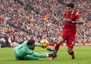 西媒:迪亚斯已28岁还有2年合同 他若不续约利物浦将面临出售压力